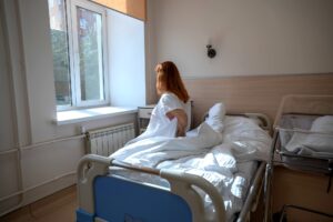 Read more about the article Άρθρο στην εφημερίδα “Καθημερινή” για τη Μαιευτική Βία